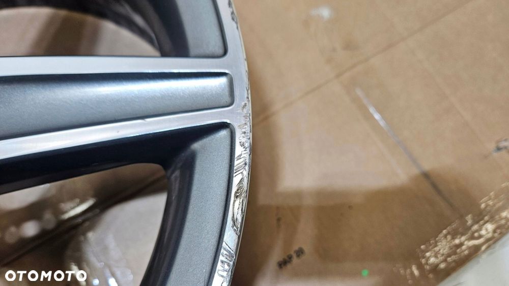 felga aluminiowa mercedes c-klasa w205 amg 18'' 8,5j et49 5x112 a2054011200 - 4
