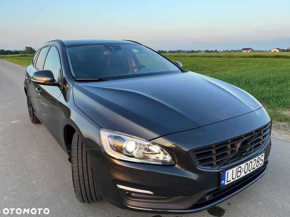 Volvo V60 D3 Momentum - 18