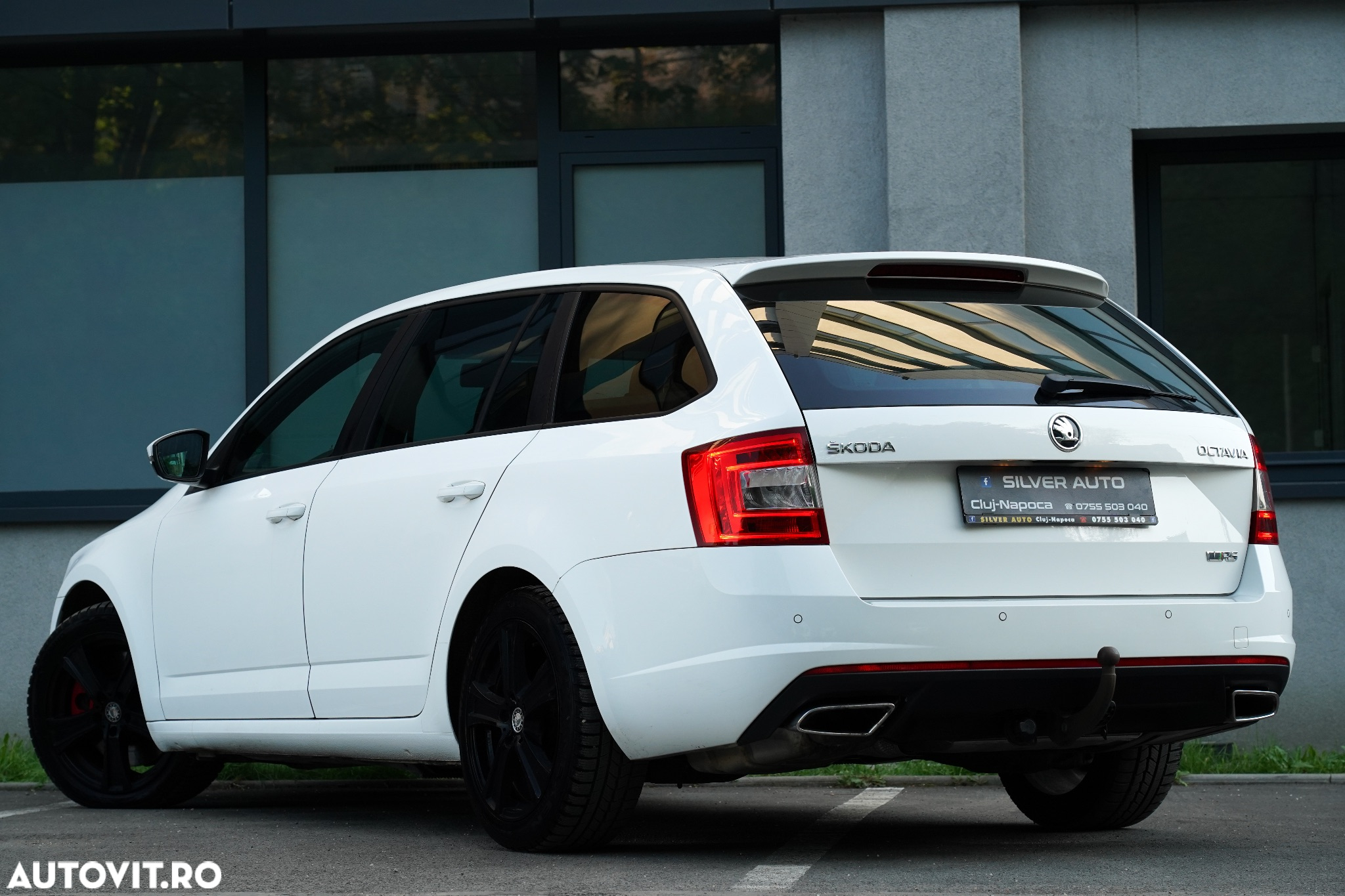 Skoda Octavia 2.0 TDI DSG RS - 20
