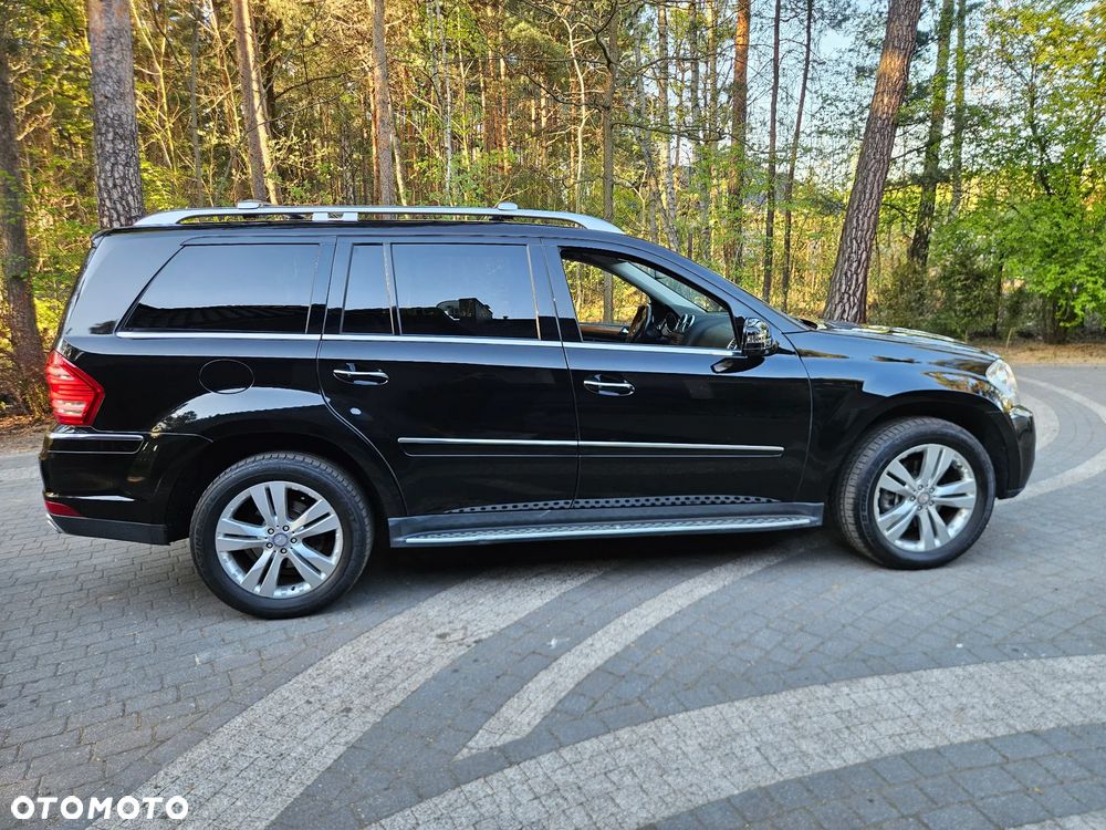 Mercedes-Benz GL 500 4Matic 7G-TRONIC - 6