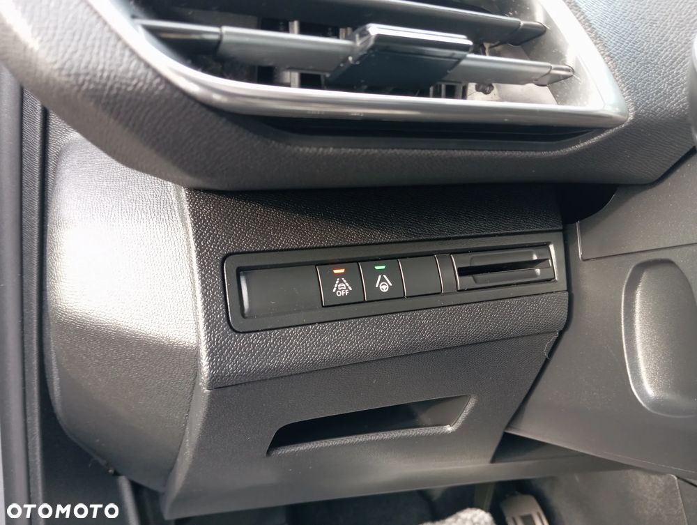 Peugeot 3008 - 19
