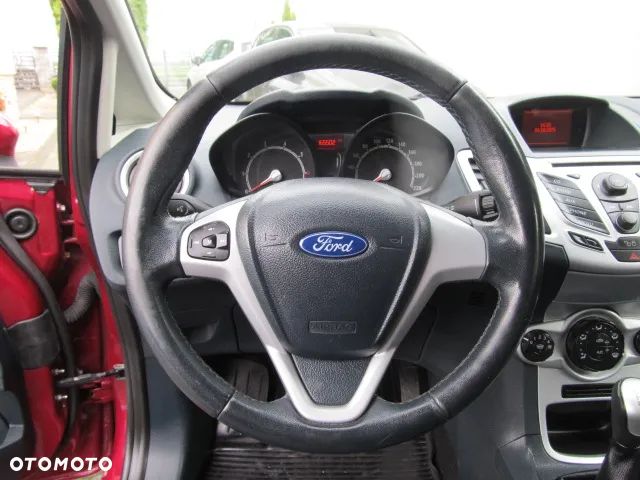 Ford Fiesta 1.25 Champions Edition - 17