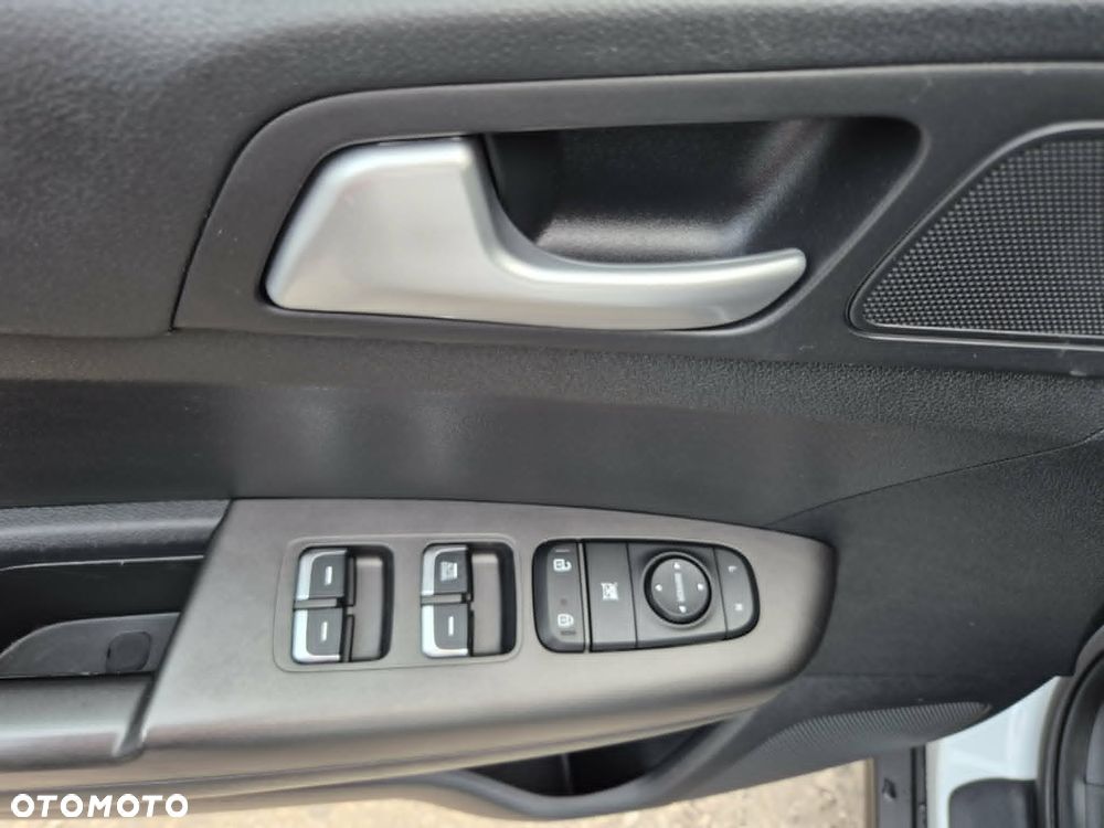 Peugeot 5008 2.0 BlueHDi Allure S&S EAT8 - 25