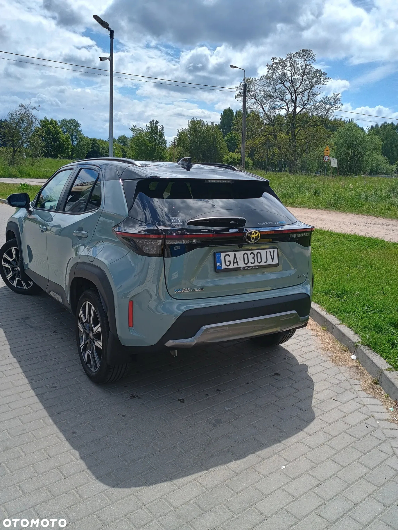Toyota Yaris Cross Hybrid 1.5 Premiere Edition - 2