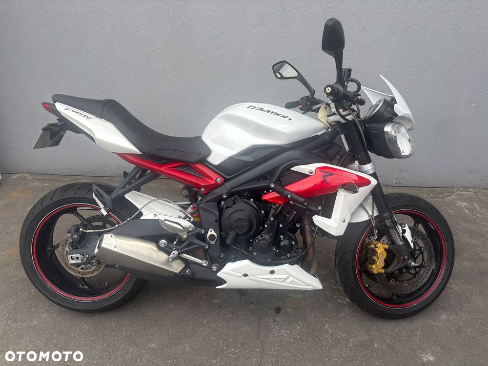 Triumph Street Triple - 4