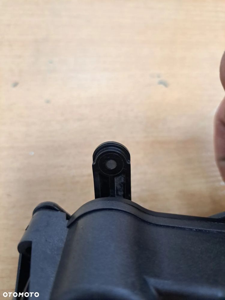 VOLVO S60 V70 XC90 XC70 SILNICZEK NASTAWNIK KLAP SWIRL WIROWYCH D5 - 6