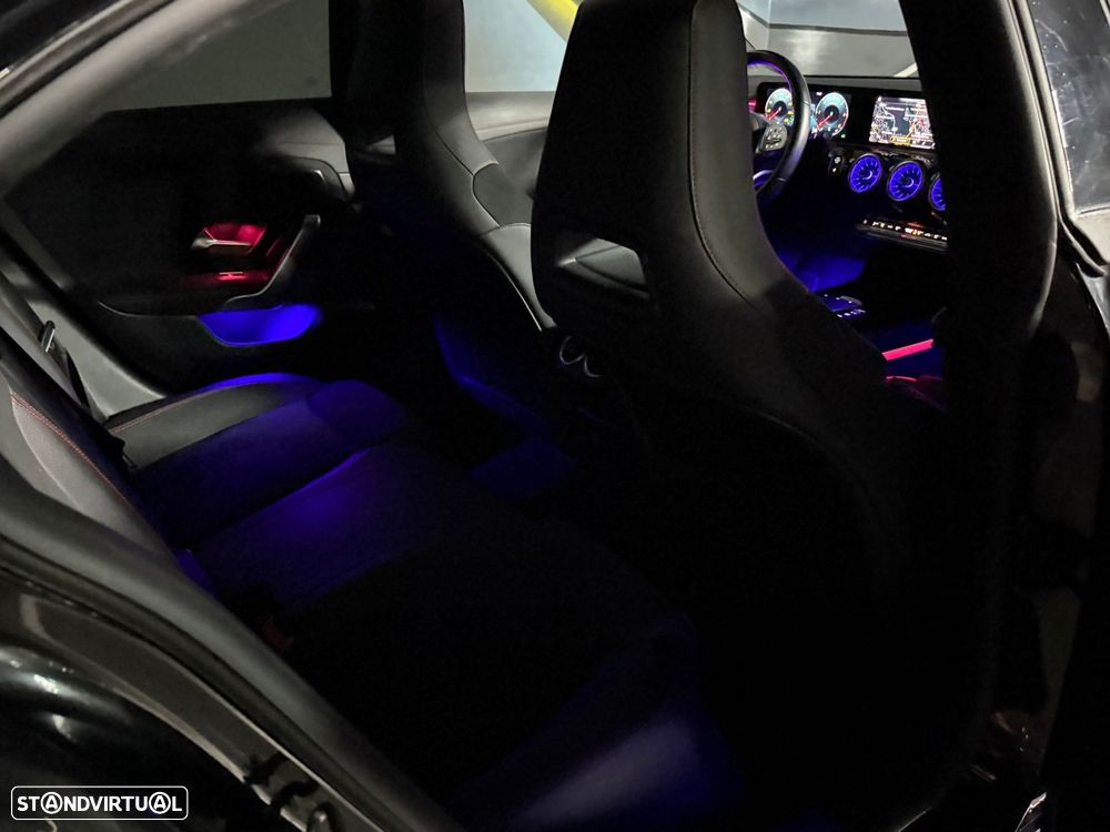 Mercedes-Benz A 180 7G-DCT AMG Line - 14