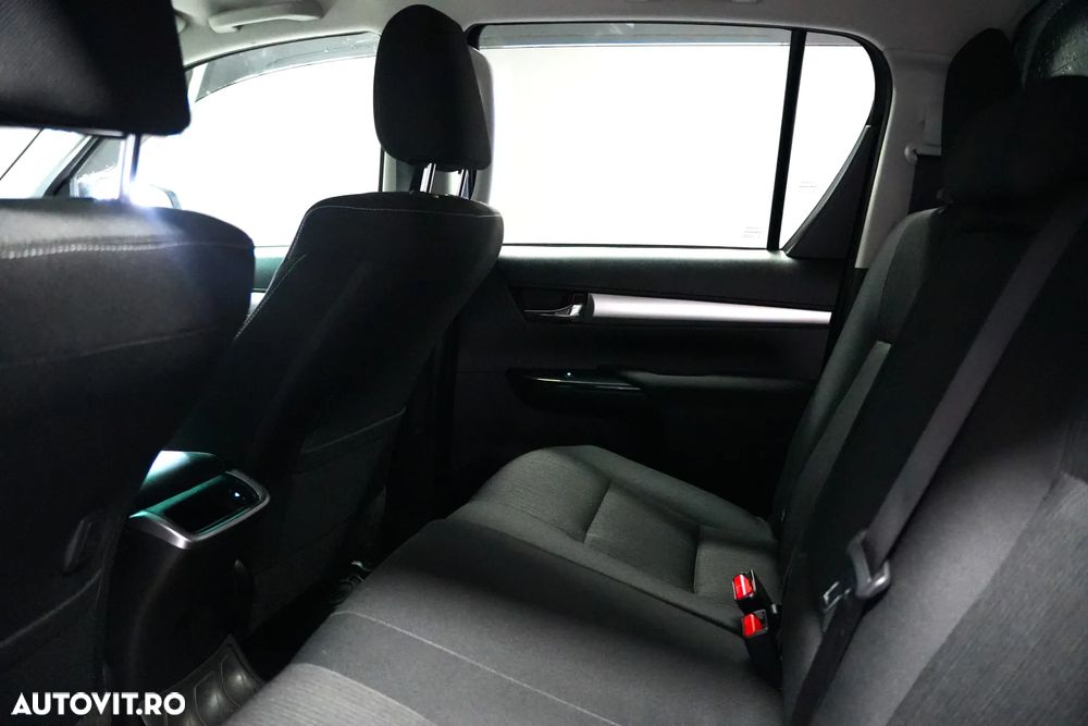 Toyota Hilux 4x4 Double Cab Autm. Executive - 8
