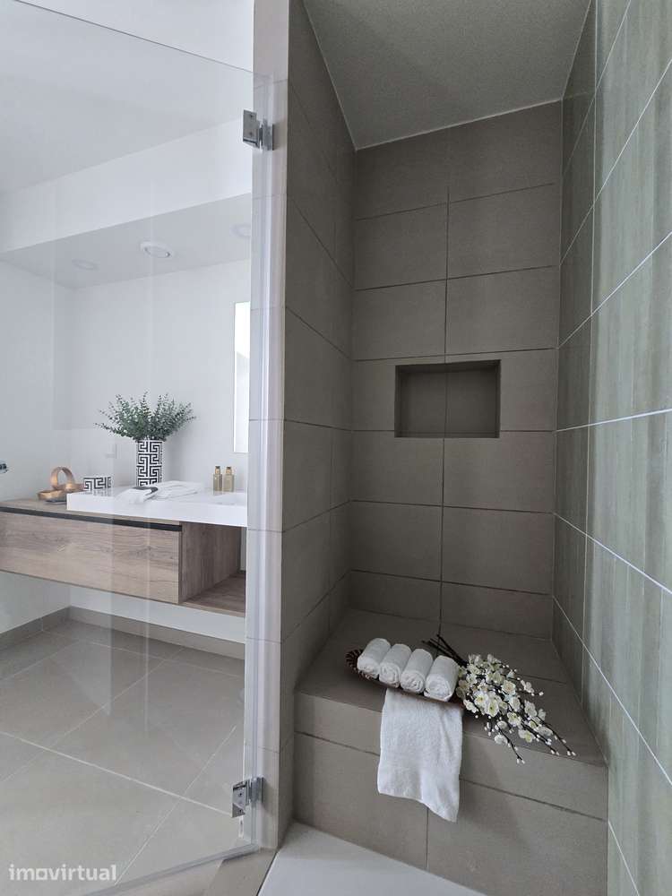Jardim Emídia — T1 Duplex · 29