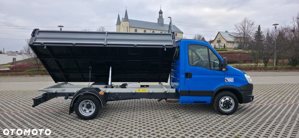 Iveco DAILY - 16