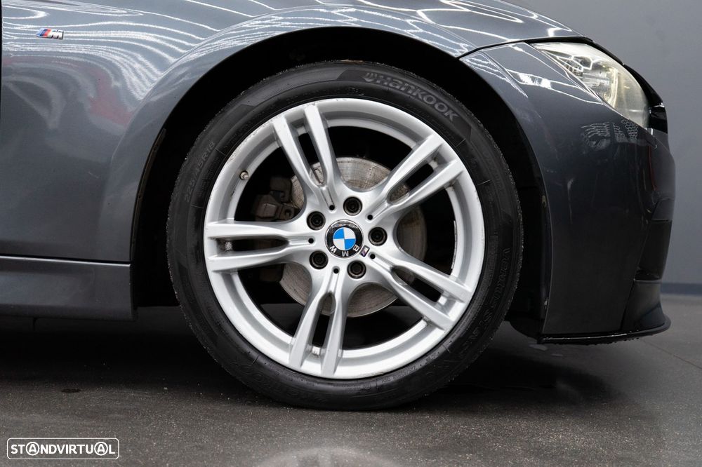 BMW 320 d Touring Auto Pack M - 12