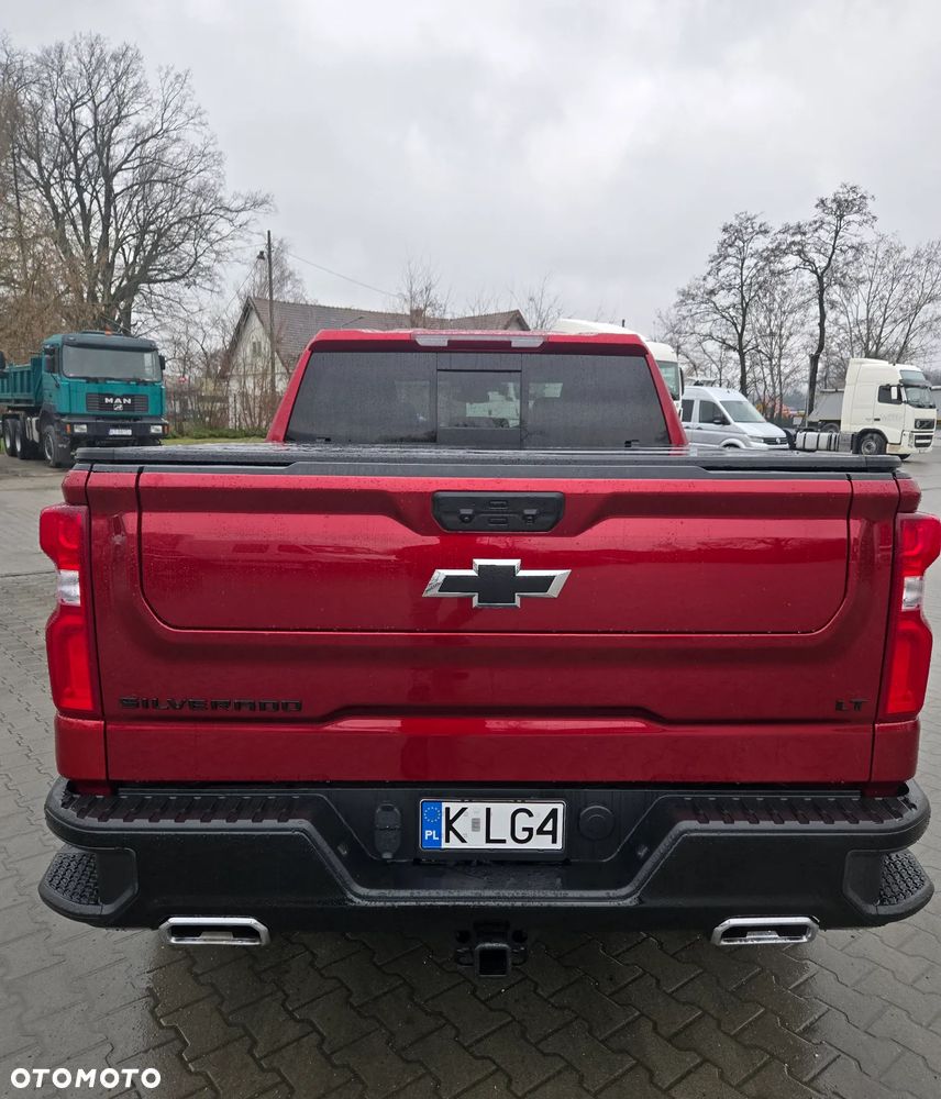 Chevrolet Silverado - 6