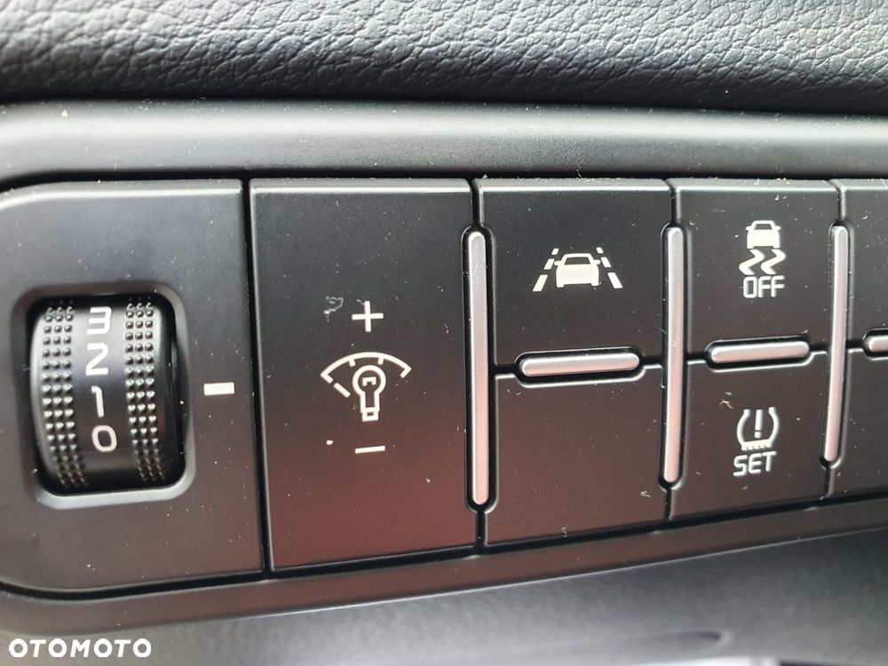 Kia XCeed 1.5 T-GDI OPF PLATINUM EDITION - 16