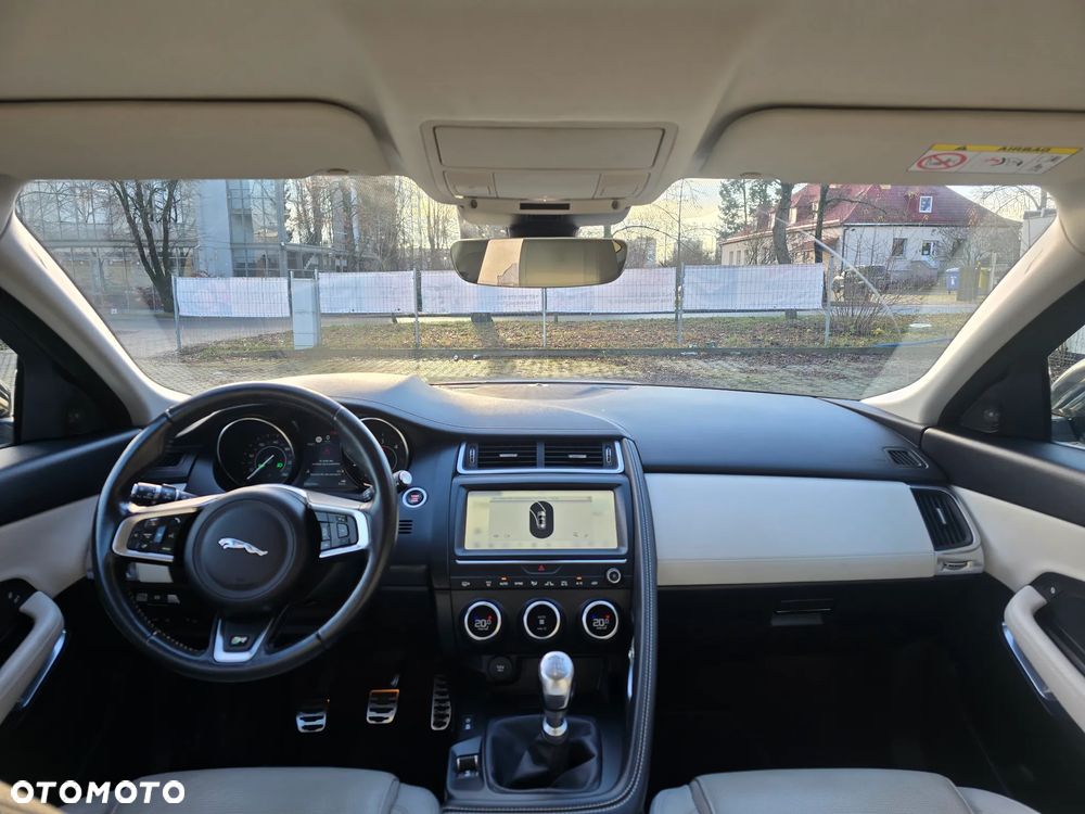 Jaguar E-Pace D150 R-Dynamic - 10