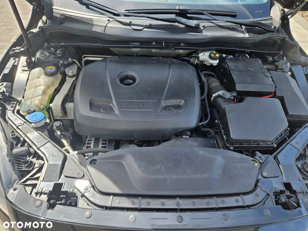 Volvo V40 - 18
