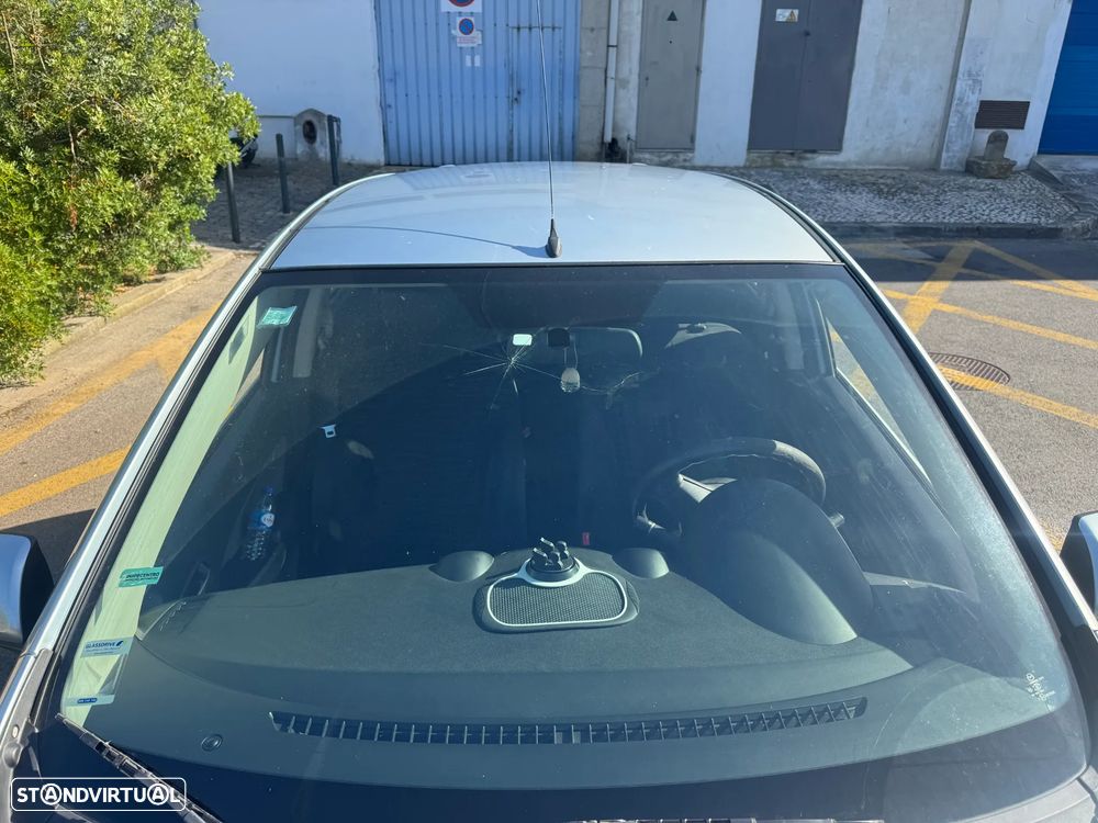 Mazda 2 - 15