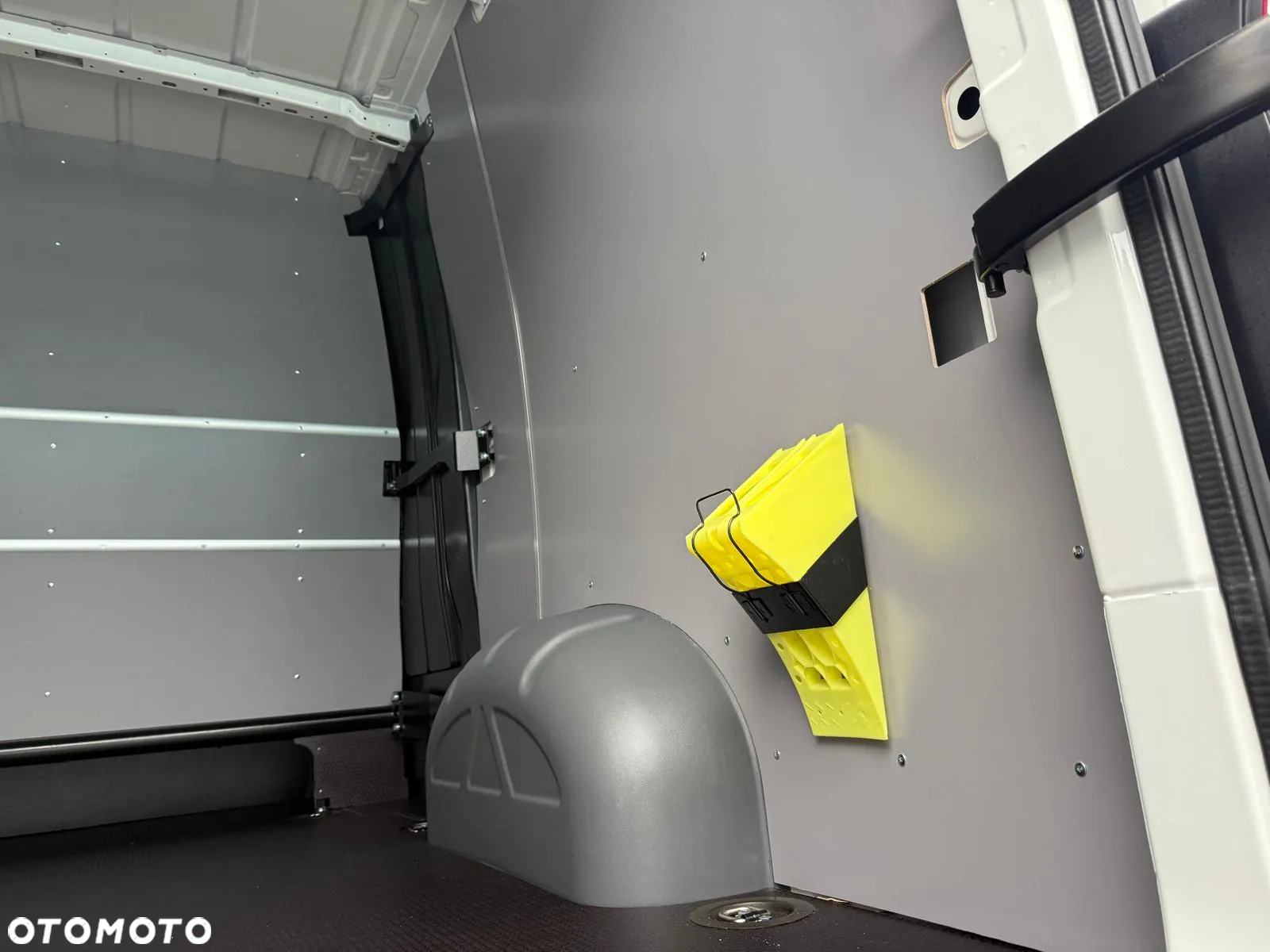 Volkswagen Crafter - 34