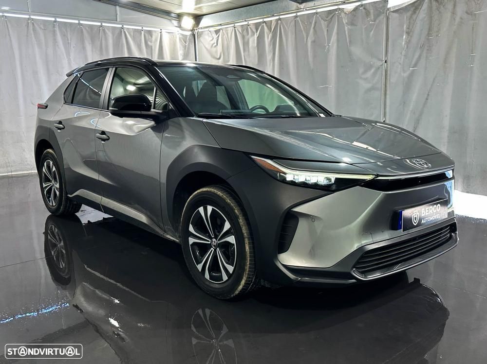 Toyota bZ4X 71,4 kWh Premium AWD - 4