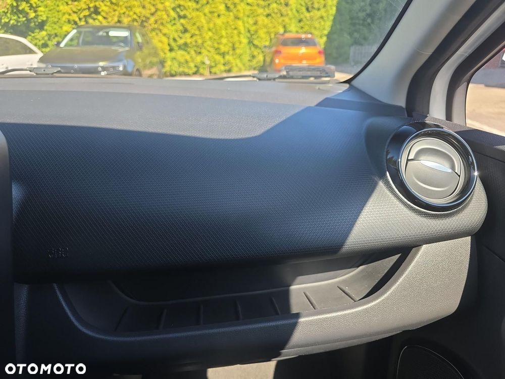 Renault Clio 1.2 16V Life - 19