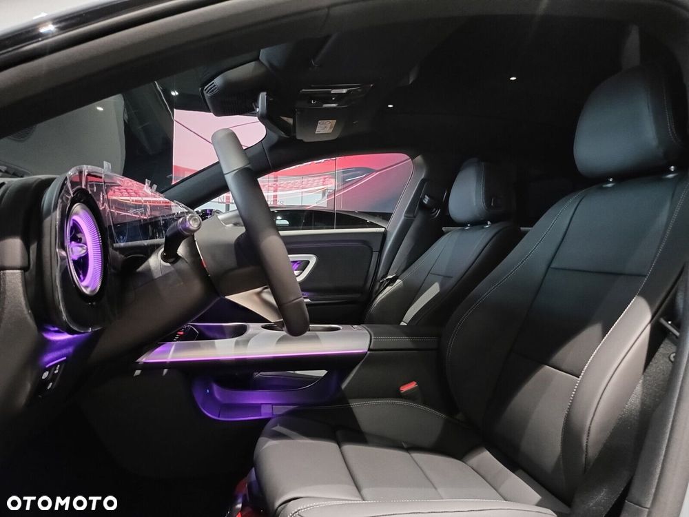 Mercedes-Benz CLA - 18