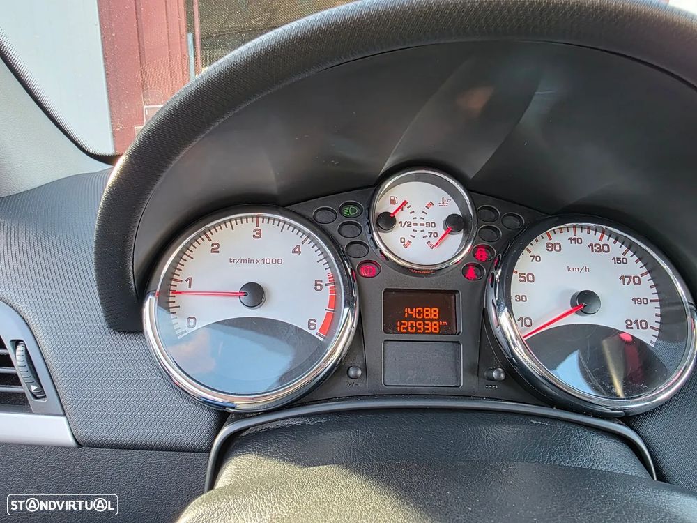 Peugeot 207 1.6 HDi 99g - 4