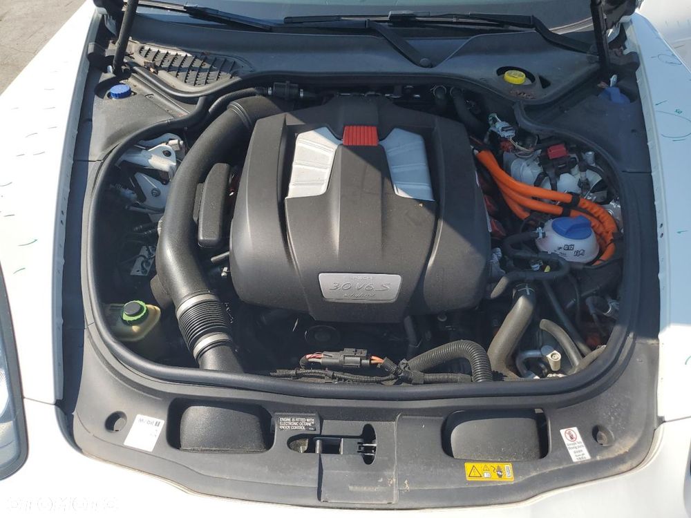 Porsche Panamera S E-Hybrid - 12