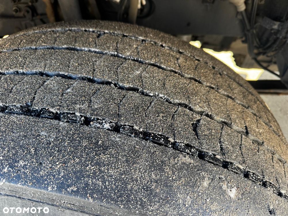 Renault T440 Sleeper Cab - 13