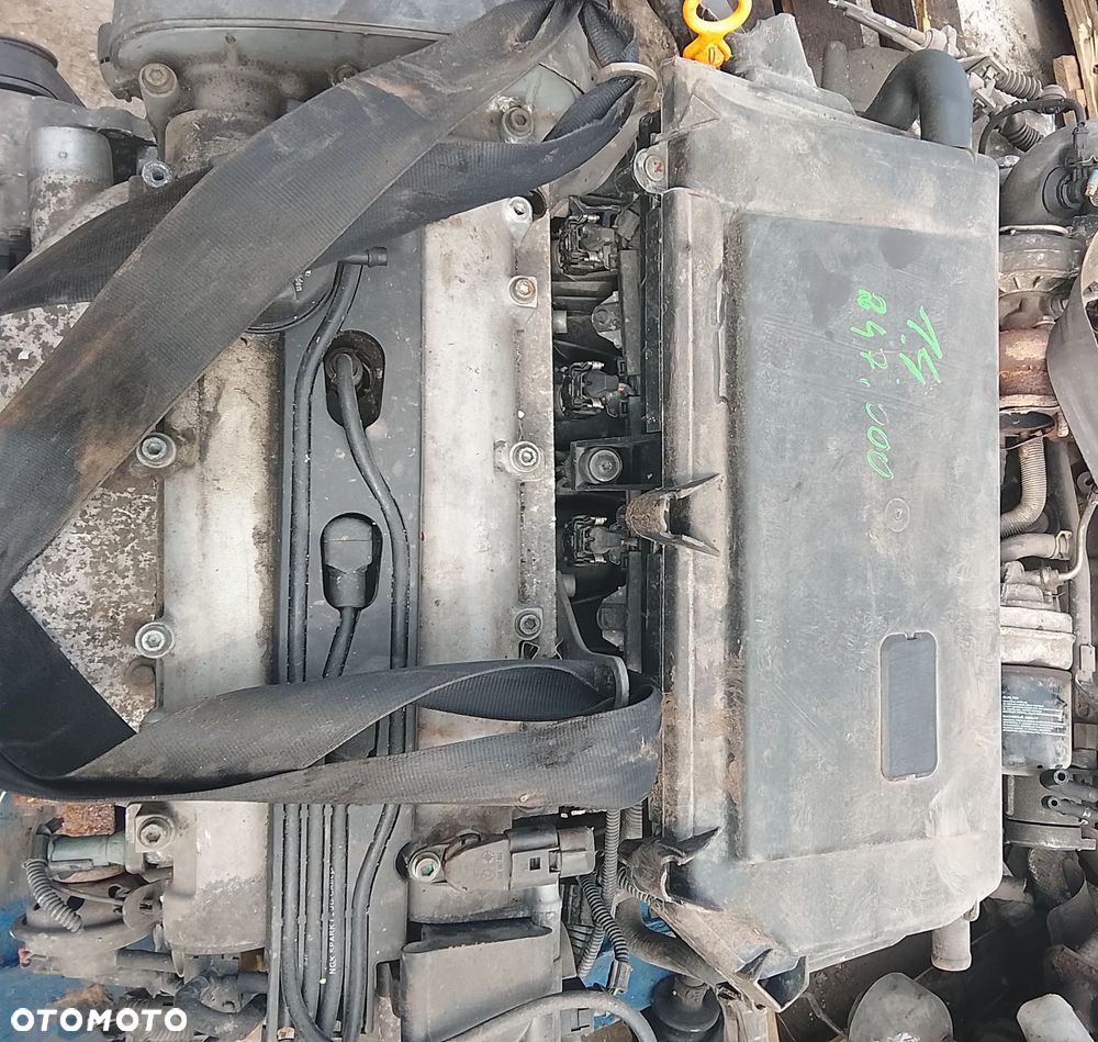 Silnik VW Golf 4 1 .4 16 V - 1