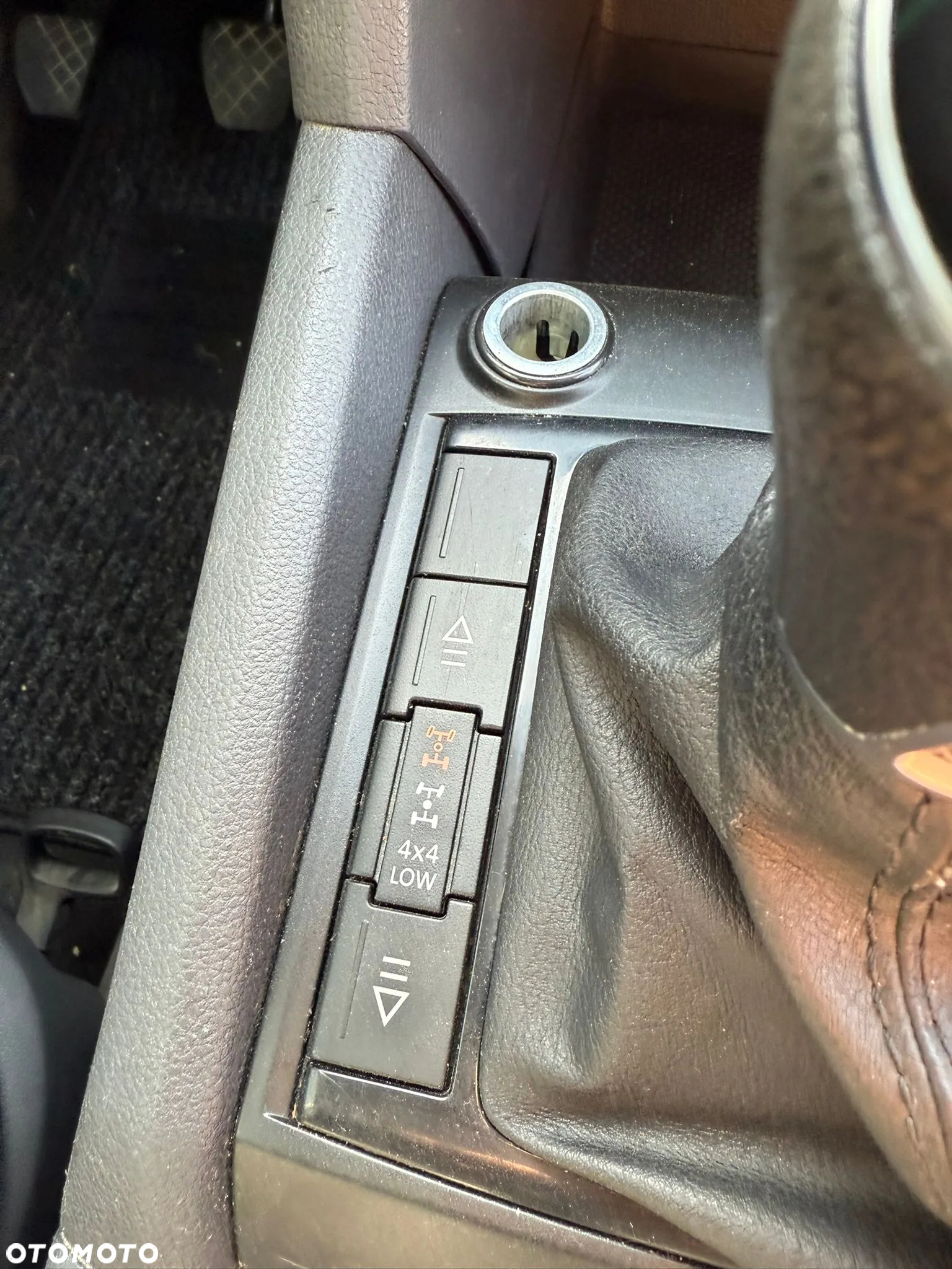 Volkswagen Amarok 2.0 BiTDI 4MOTION - 8