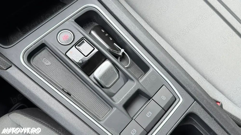 Seat Leon Sportstourer 2.0 TDI DSG Style Edition - 11