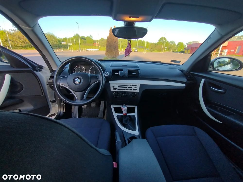 BMW Seria 1 116i - 21
