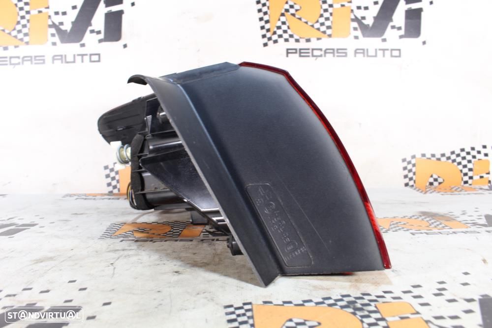 Farolim Direito Volkswagen Cc (358)  3C8945208t / 81170201 / Chassi Pa - 9