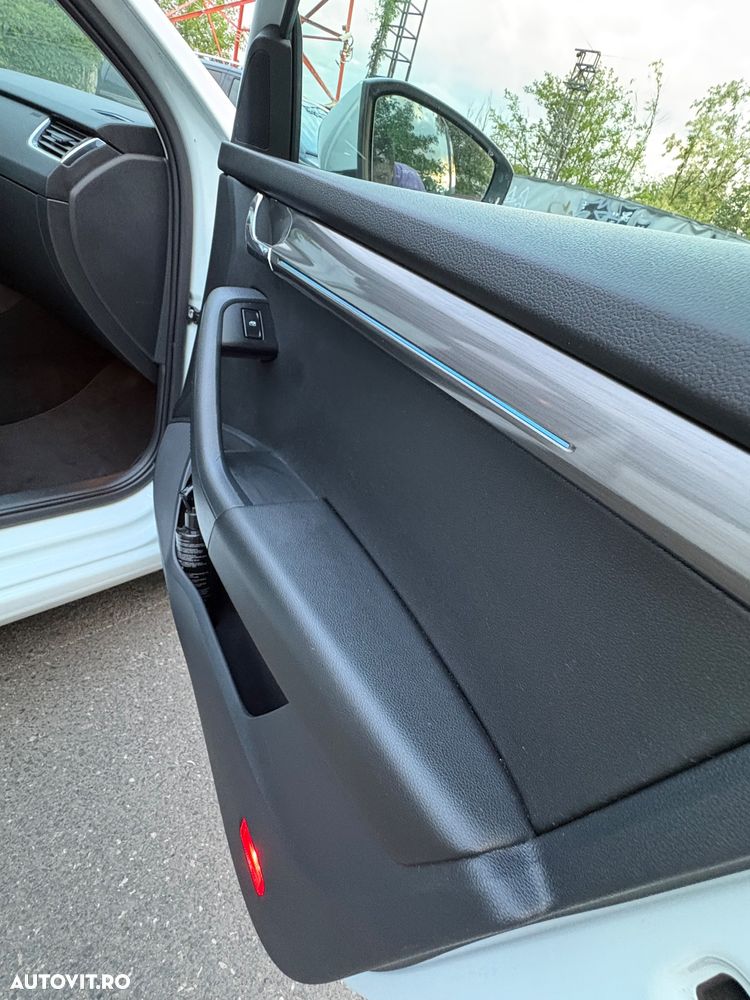 Skoda Octavia 1.6 TDI DSG Ambition - 15