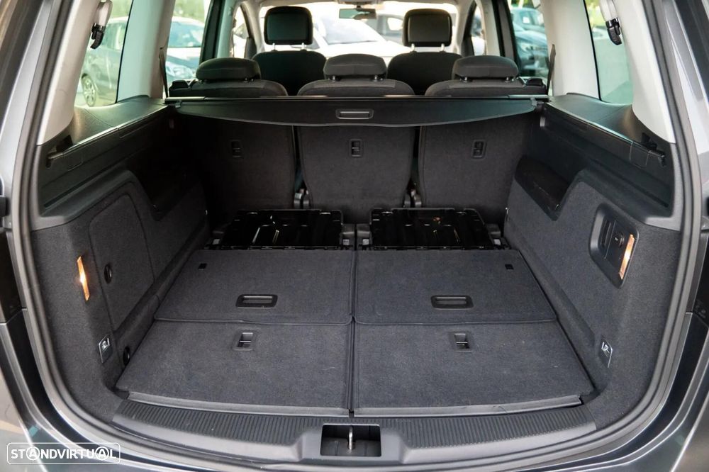 VW Sharan 2.0 TDI Confortline - 33