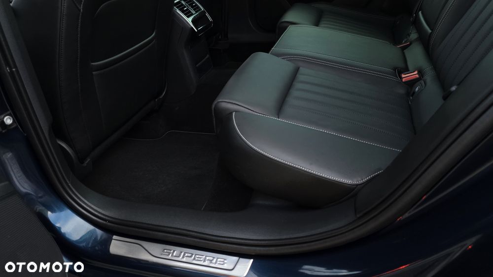 Skoda Superb 2.0 TDI DSG L&K - 12