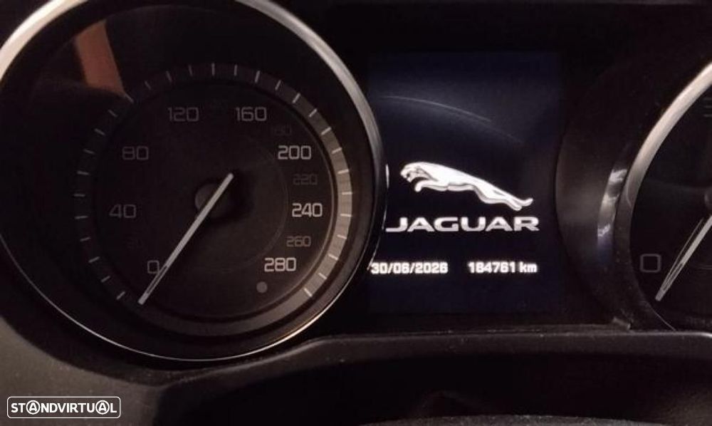 Jaguar XE - 5