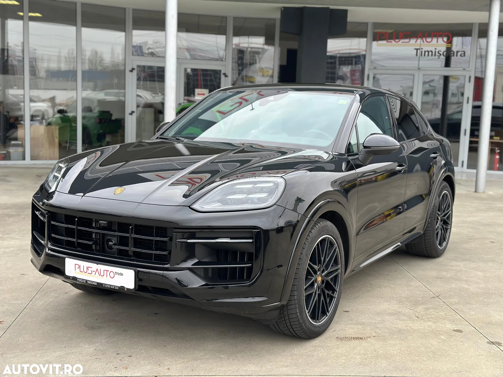Porsche Cayenne Coupe Standard - 3