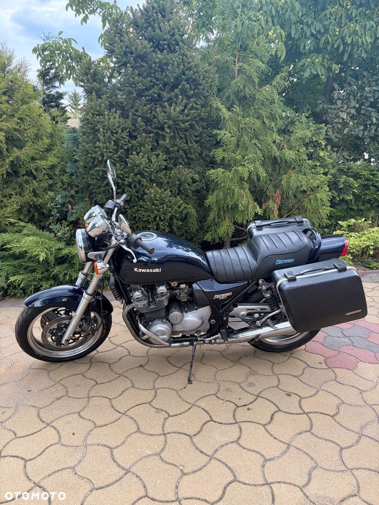 Kawasaki Zephyr - 1