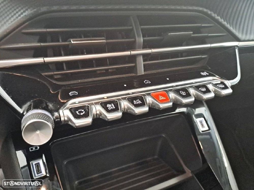 Peugeot 208 1.2 PureTech Active - 21