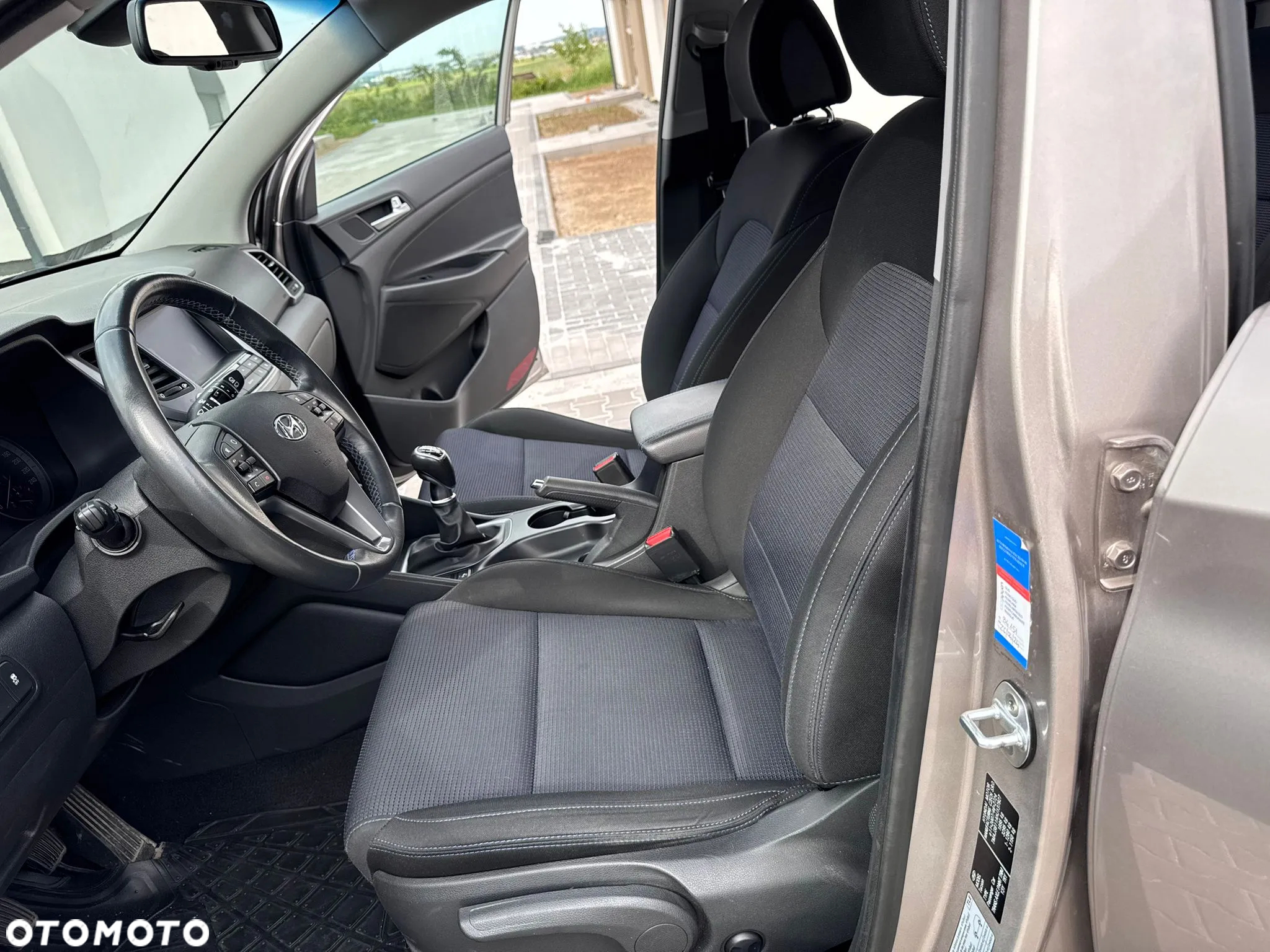 Hyundai Tucson 1.6 GDI BlueDrive Design 2WD - 8