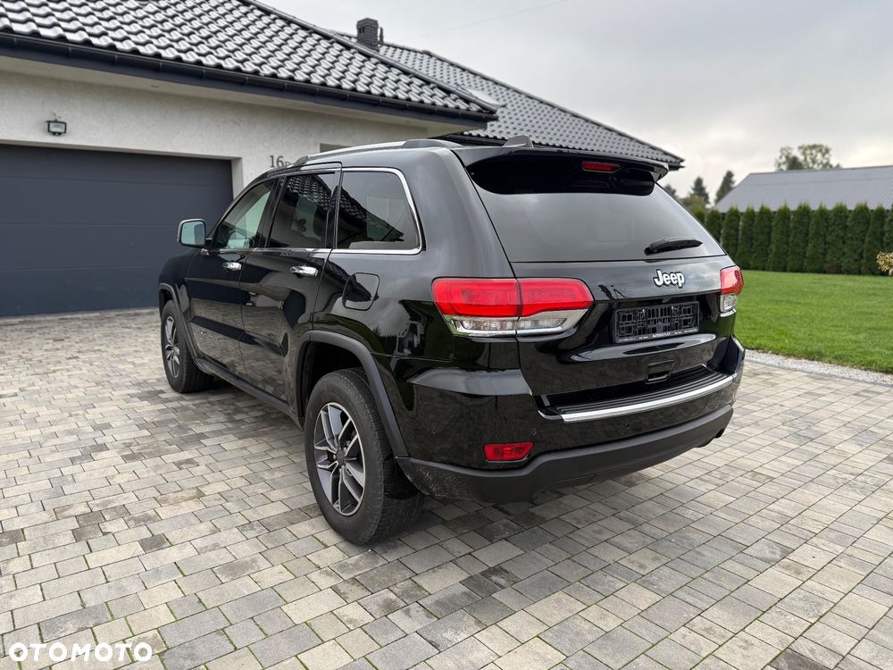 Jeep Grand Cherokee - 4