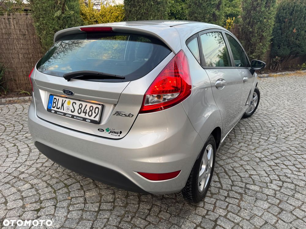 Ford Fiesta 1.25 Champions Edition - 6