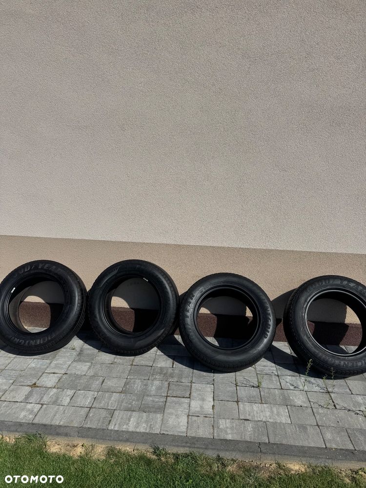 Komplet opon 225/65 R17 - 1