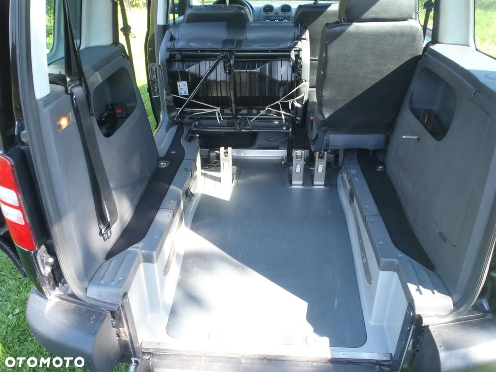 Volkswagen Caddy 2.0 TDI (5-Si.) Trendline Blue Motion - 33