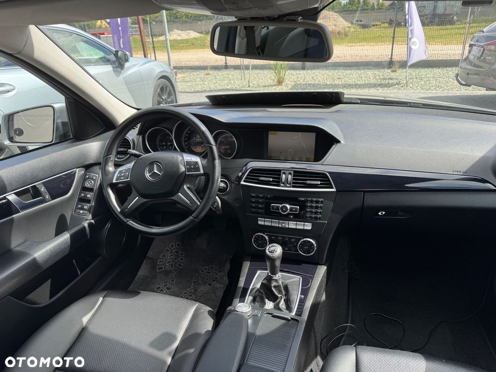 Mercedes-Benz Klasa C 220 CDI DPF Elegance - 19