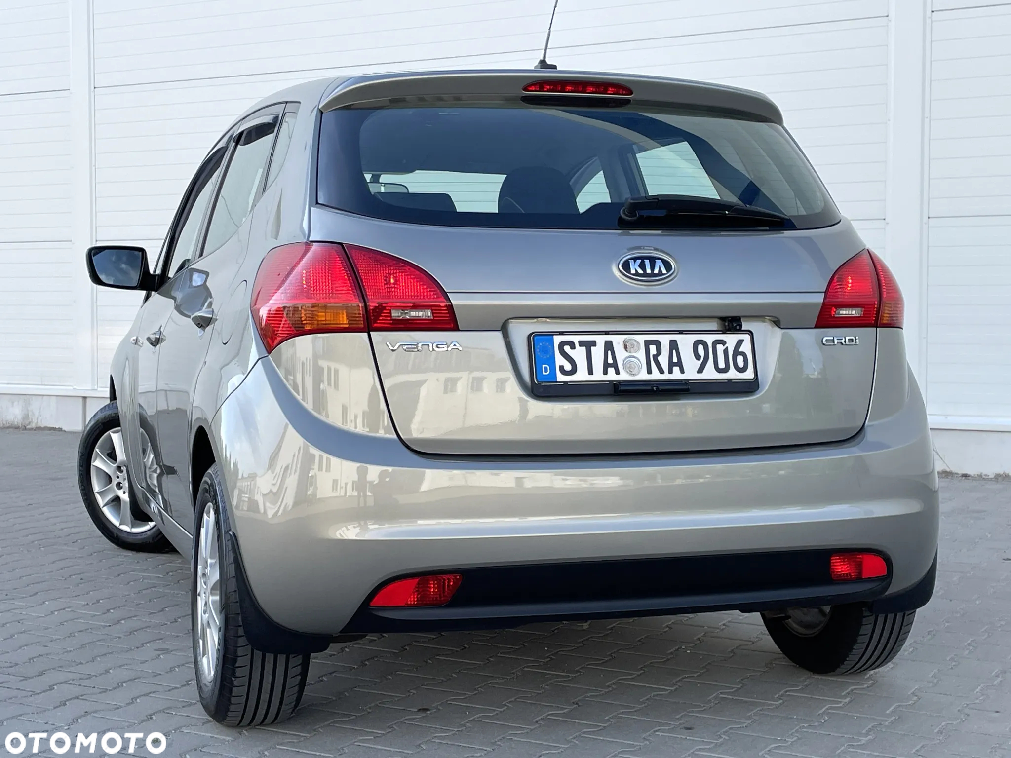 Kia Venga 1.4 CRDi 90 Attract - 9