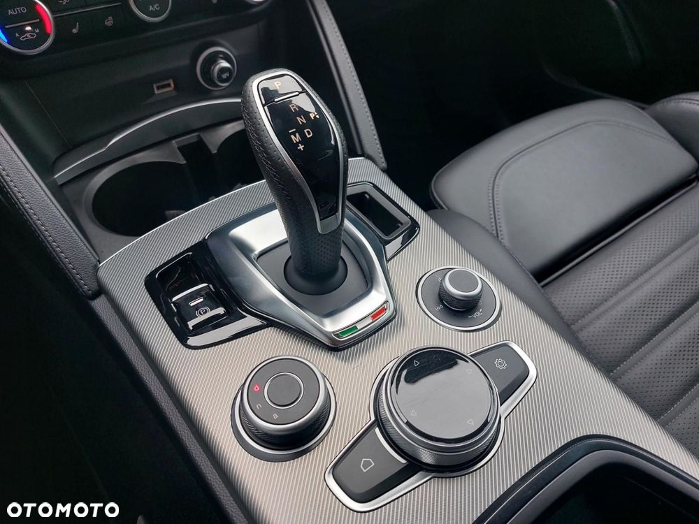 Alfa Romeo Stelvio 2.0 Turbo Veloce Q4 - 20