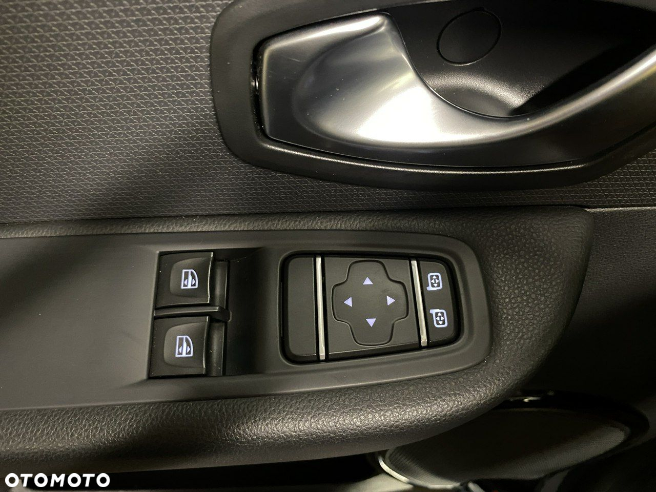 Renault Clio - 27