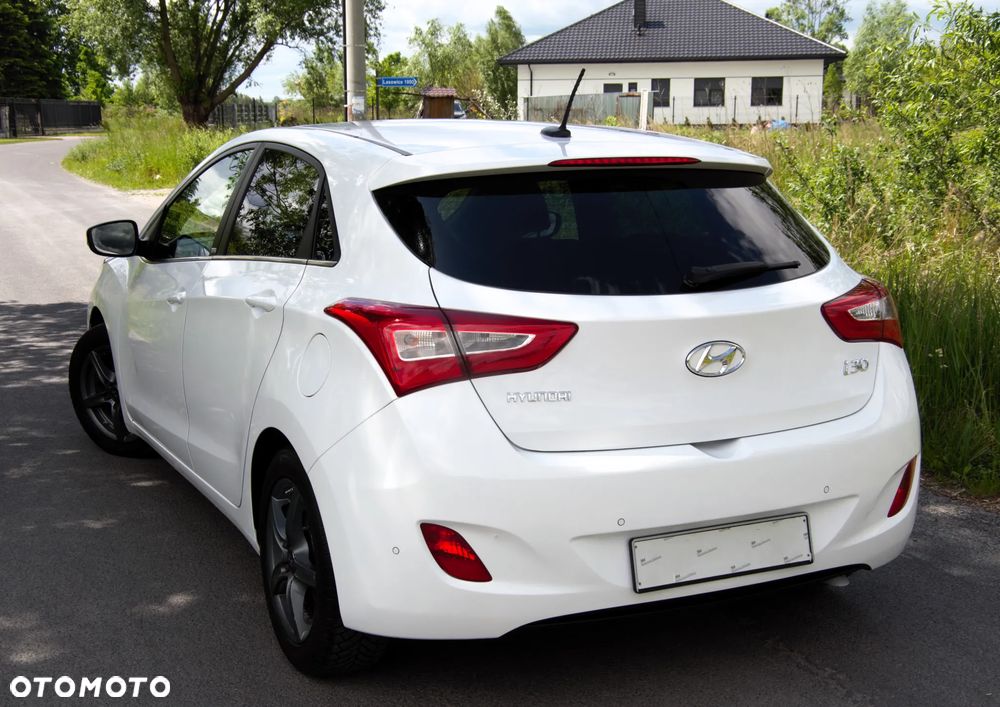Hyundai i30 blue 1.6 GDI Passion - 3