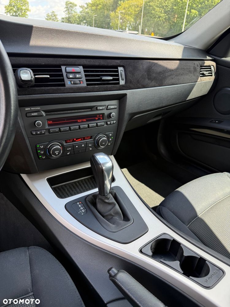 BMW Seria 3 - 12